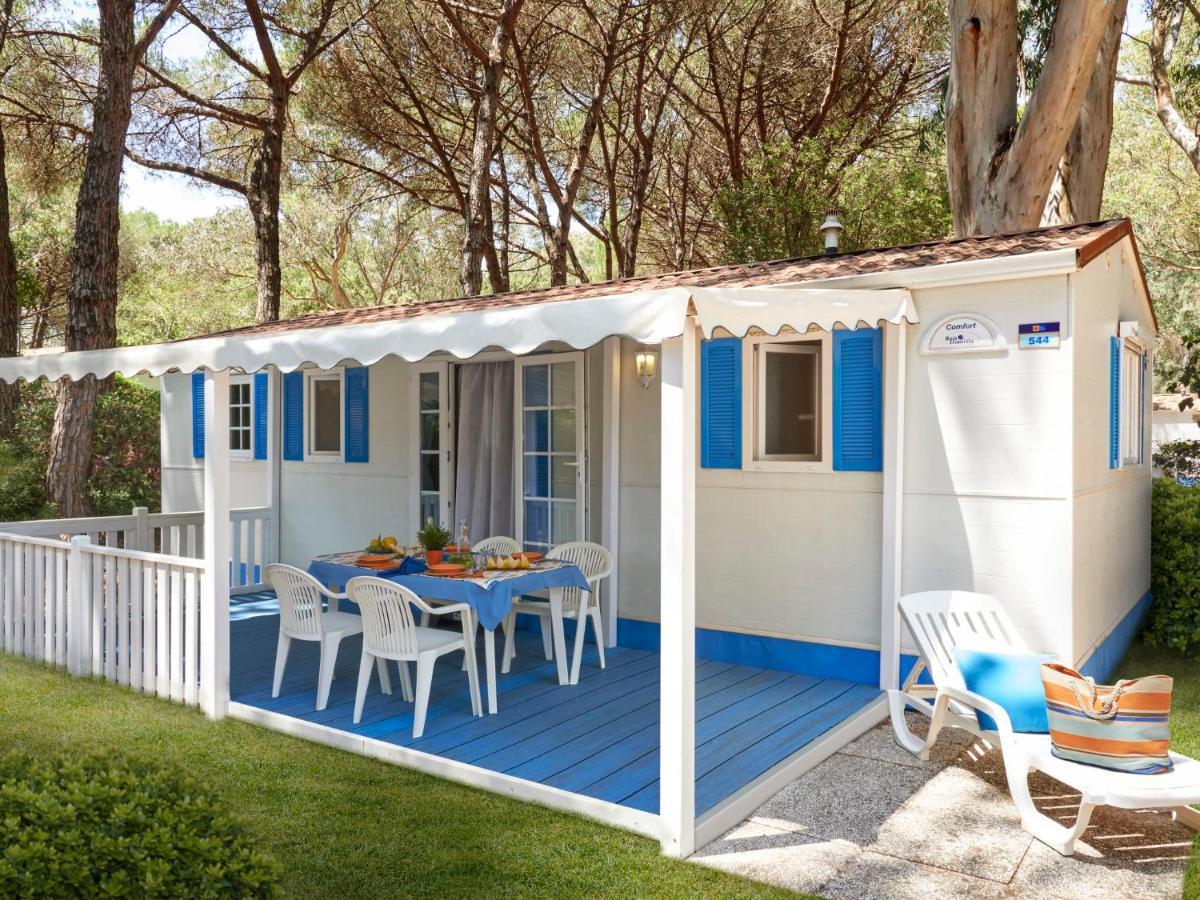 Holiday Home Maxi Caravan Comfort By Interhome Бая Домиция Екстериор снимка